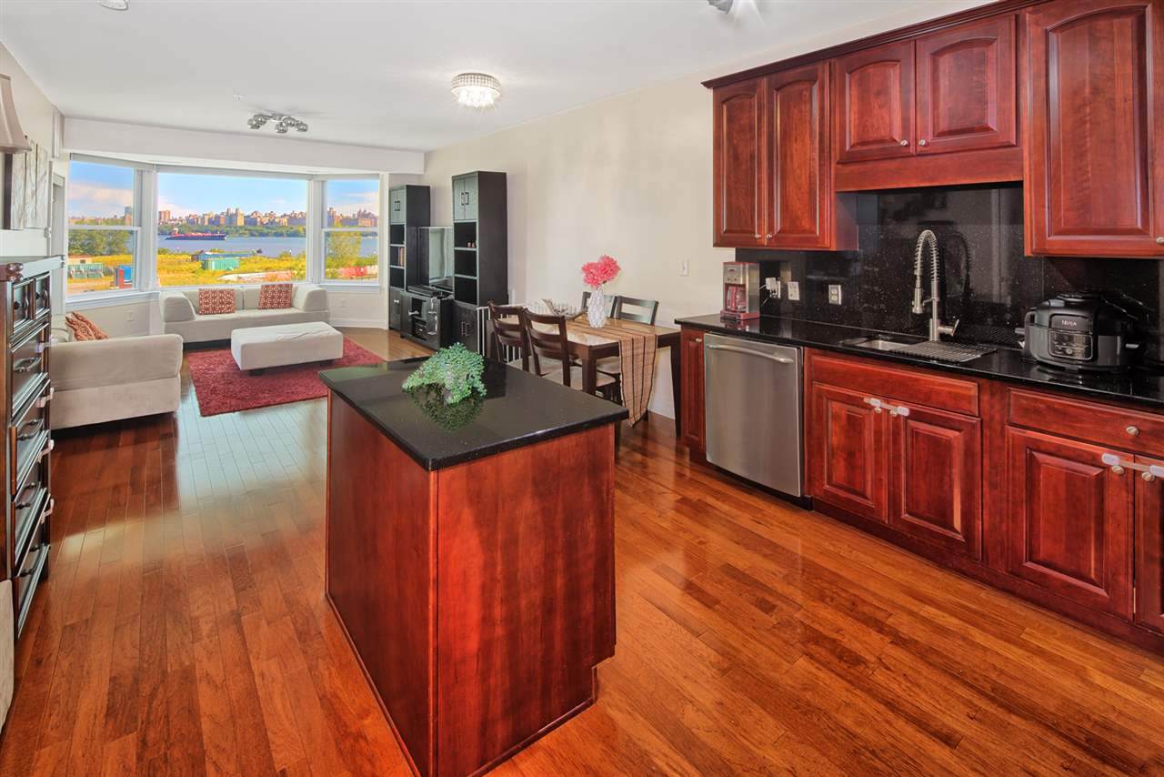 20 Avenue At Port Imperial - Photo 1