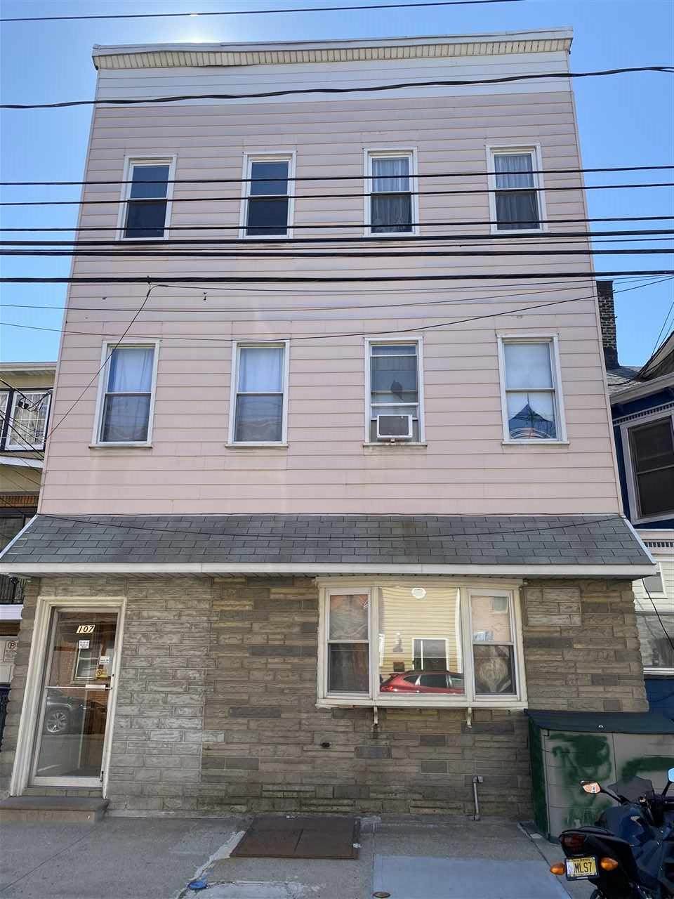 107 Beacon Ave - Photo 1