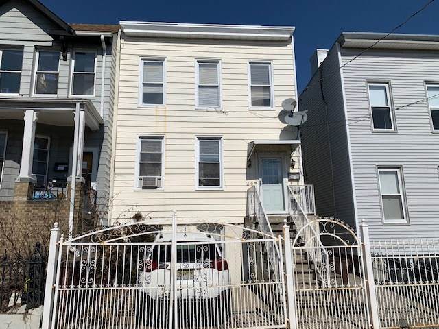 26 Zabriskie St - Photo 1