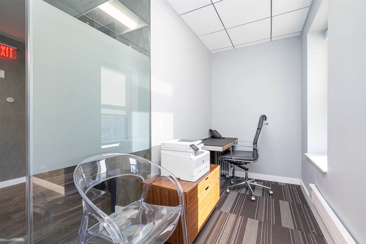 89 Hudson St - Photo 1