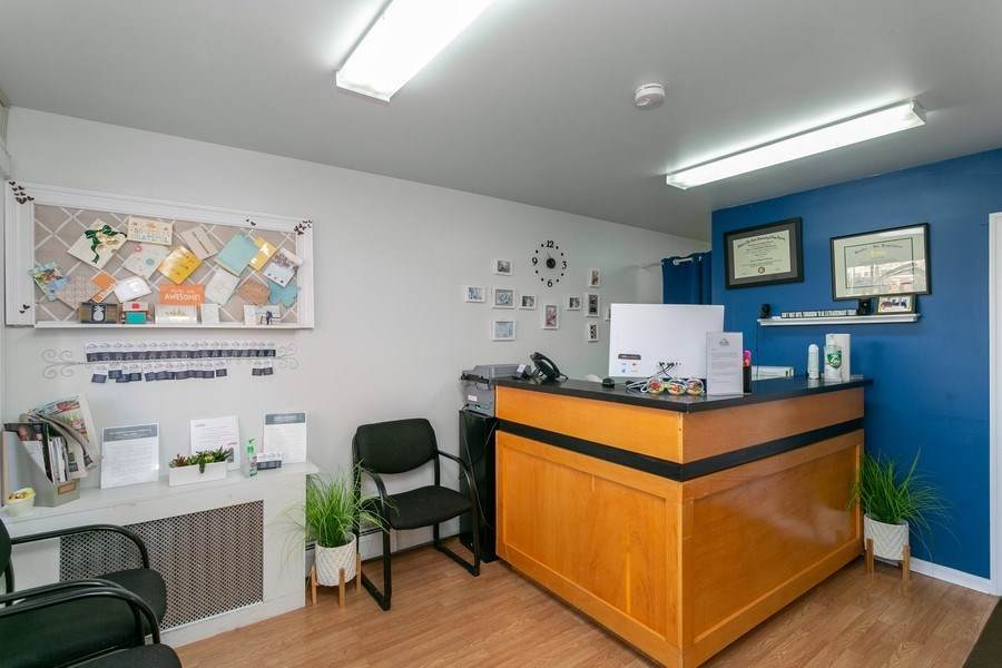 515 22ND ST - Photo 1