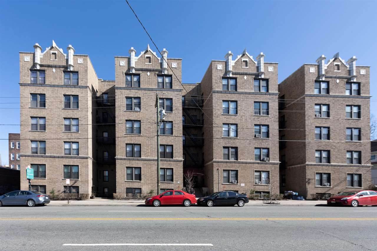 2700 Kennedy Blvd - Photo 1