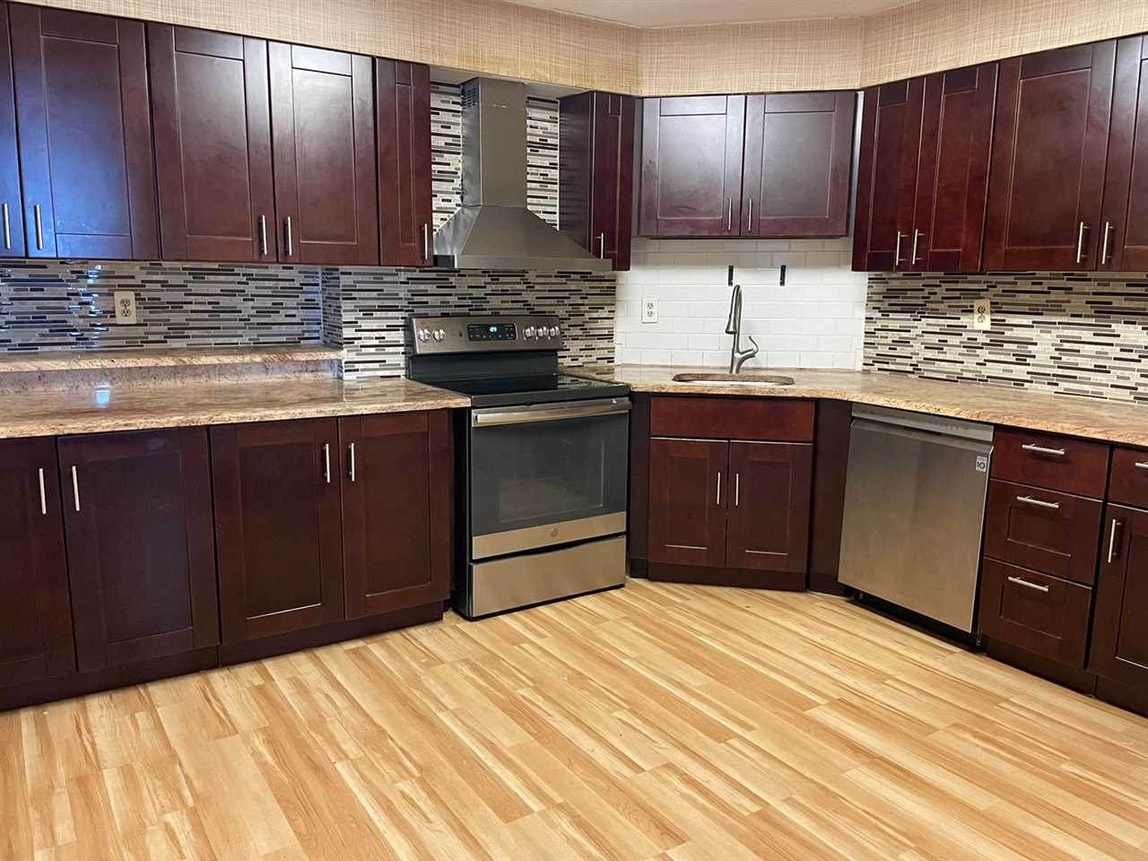 514 Harmon Cove Tower - Photo 1