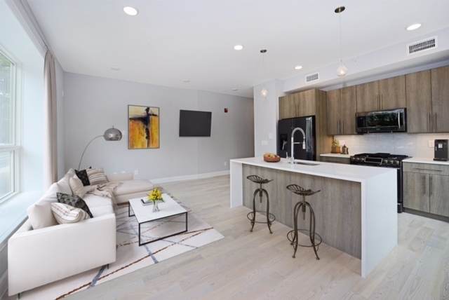 358 7TH ST - Photo 1