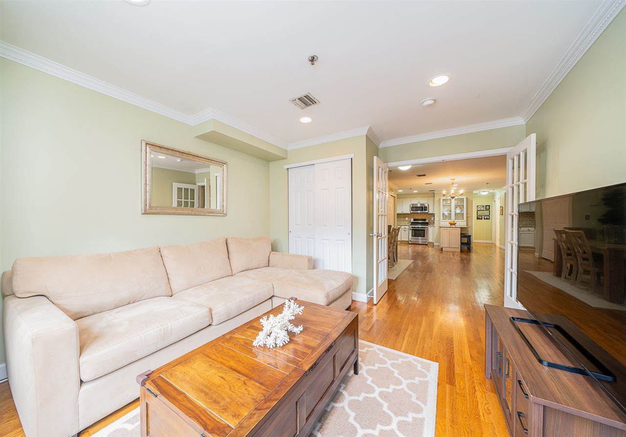 66 Madison St - Photo 1