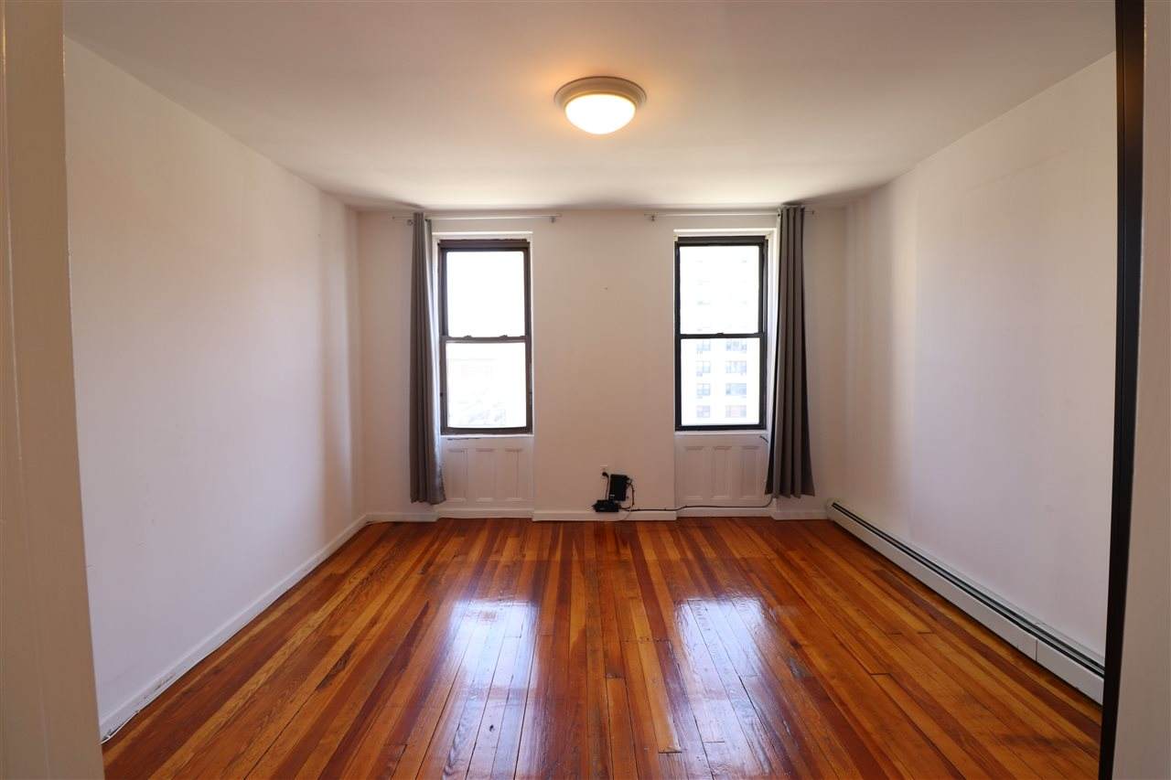 420 Grand St - Photo 1