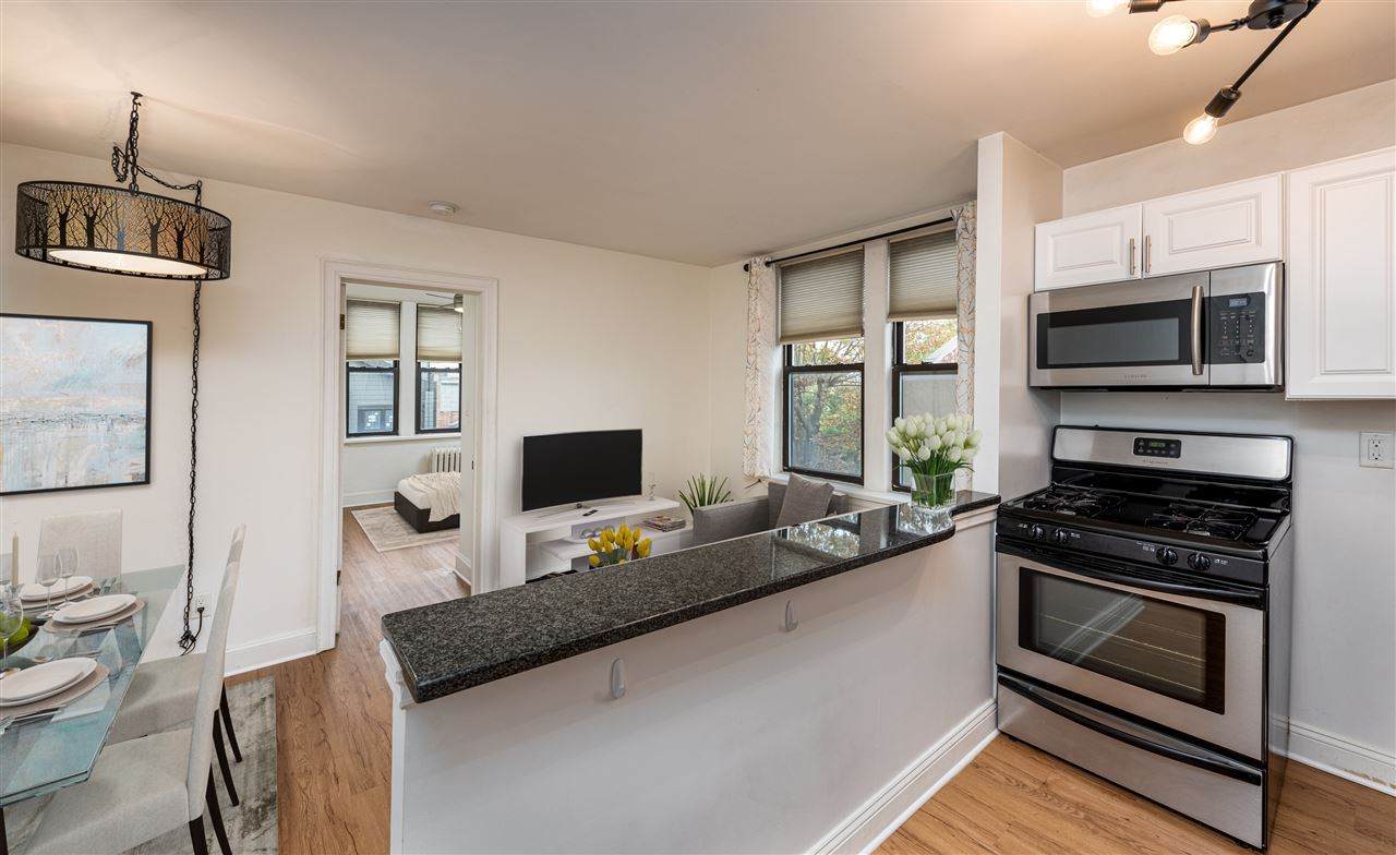 164 Ogden Ave - Photo 1