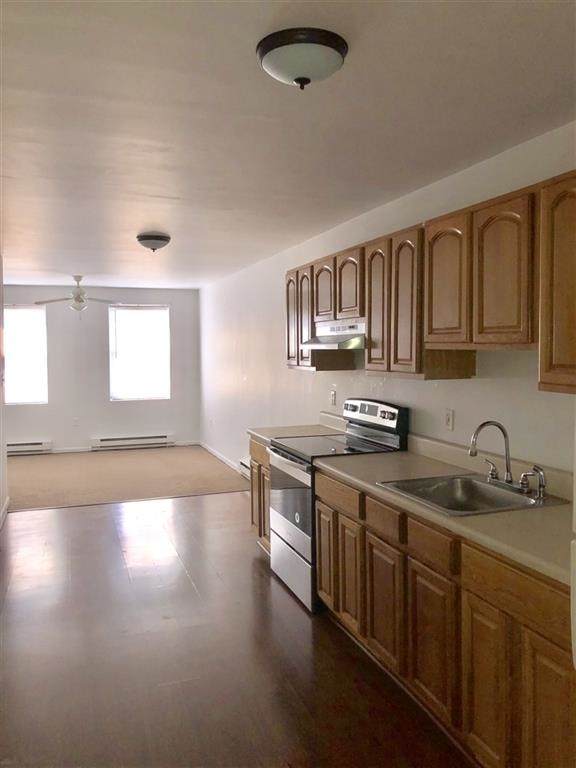 466 Broadway - Photo 1