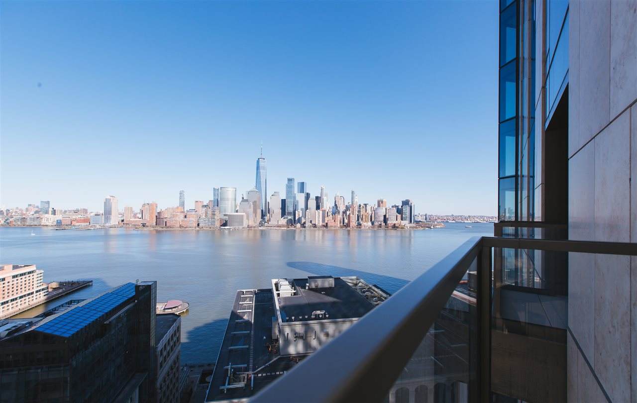 99 Hudson St - Photo 1