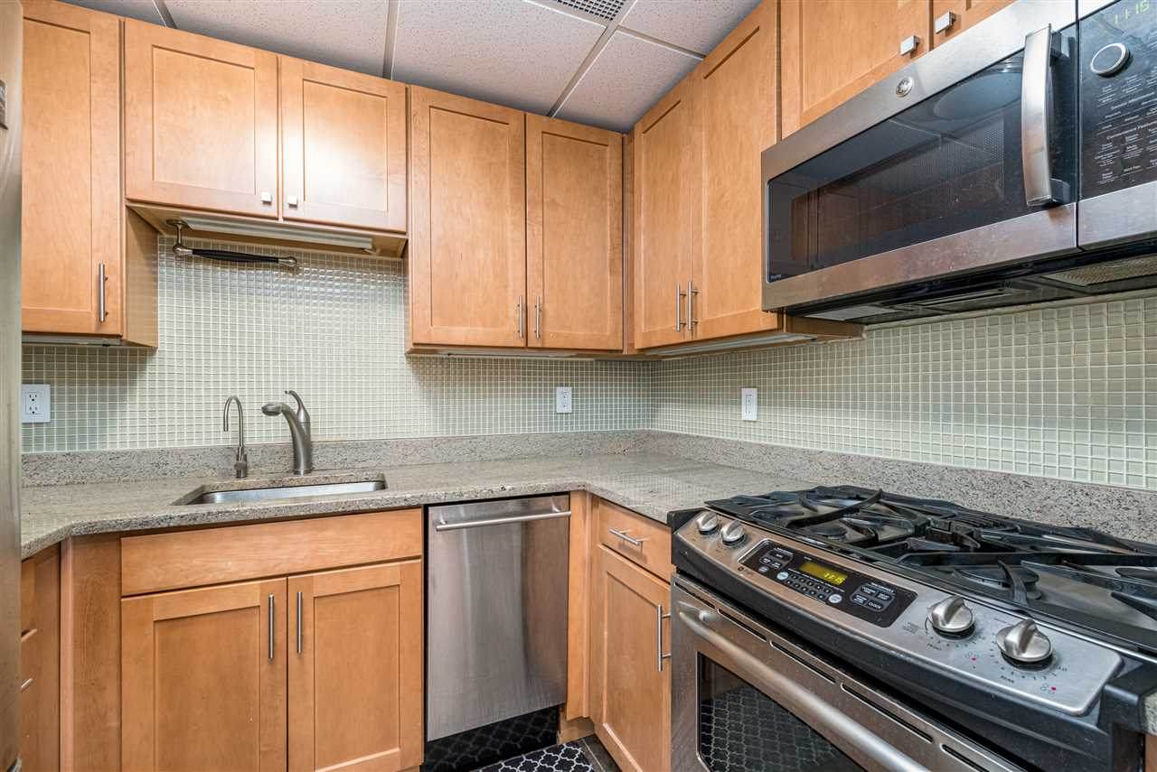 186 Wayne St - Photo 1