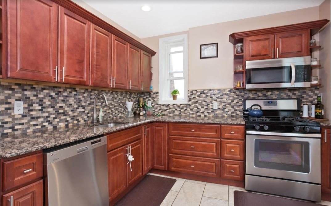 1011 Willow Ave - Photo 1