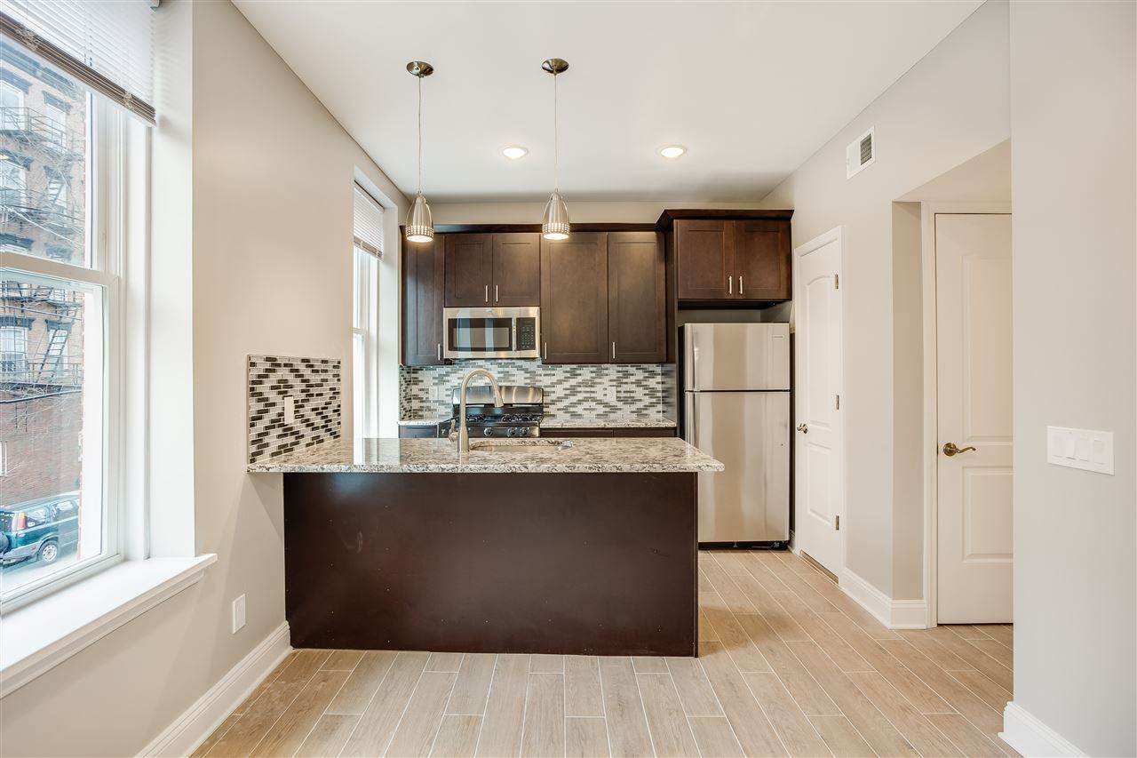 229 Park Ave - Photo 1