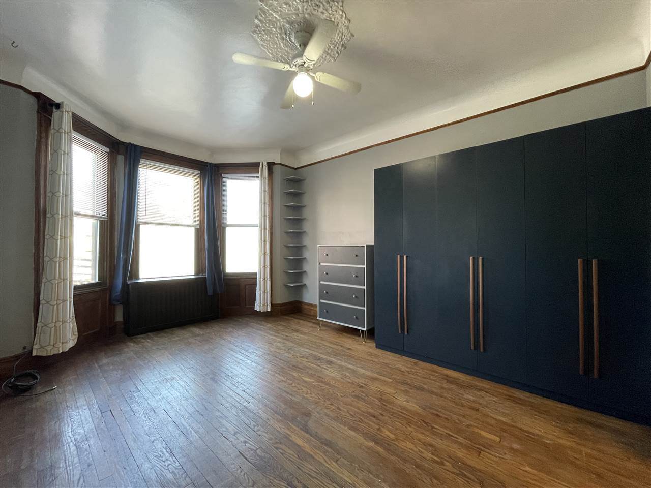 78 Tonnelle Ave - Photo 1