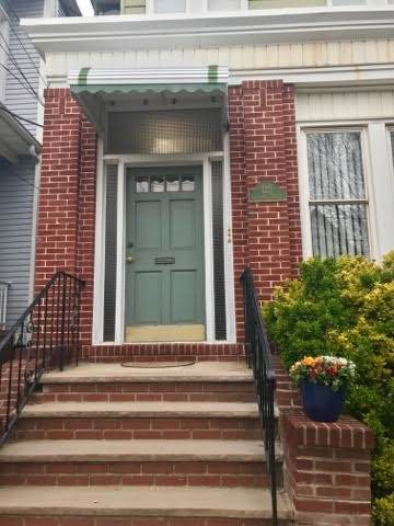 122 Shippen St - Photo 1