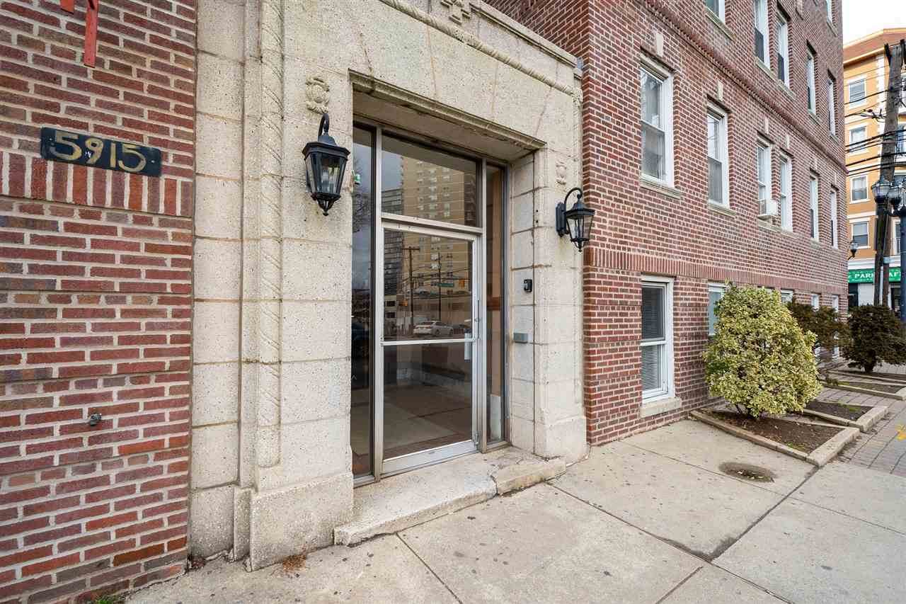 5915 Blvd East - Photo 1