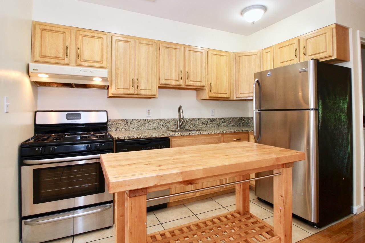 378 7TH ST - Photo 1