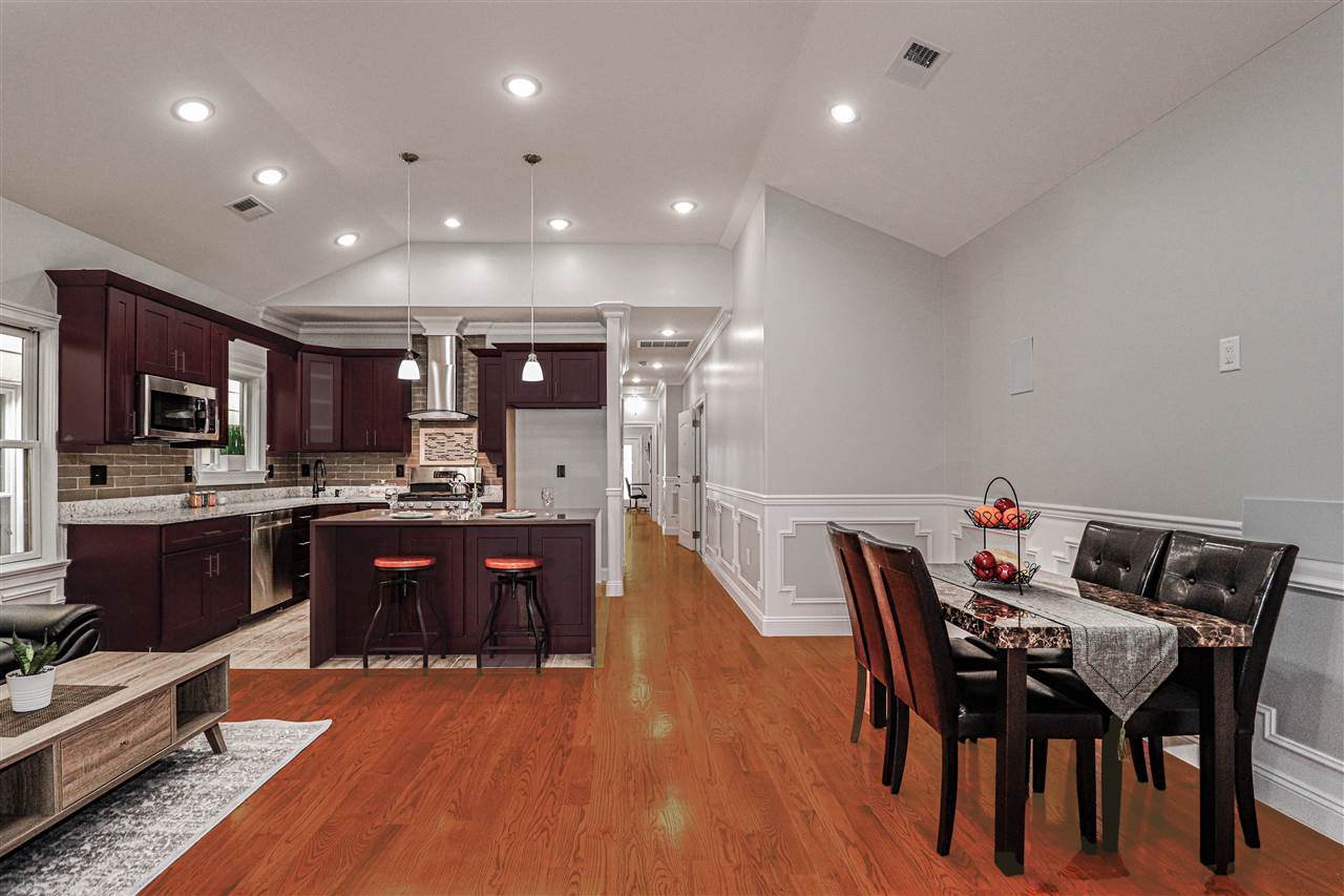 72 Charles St - Photo 1