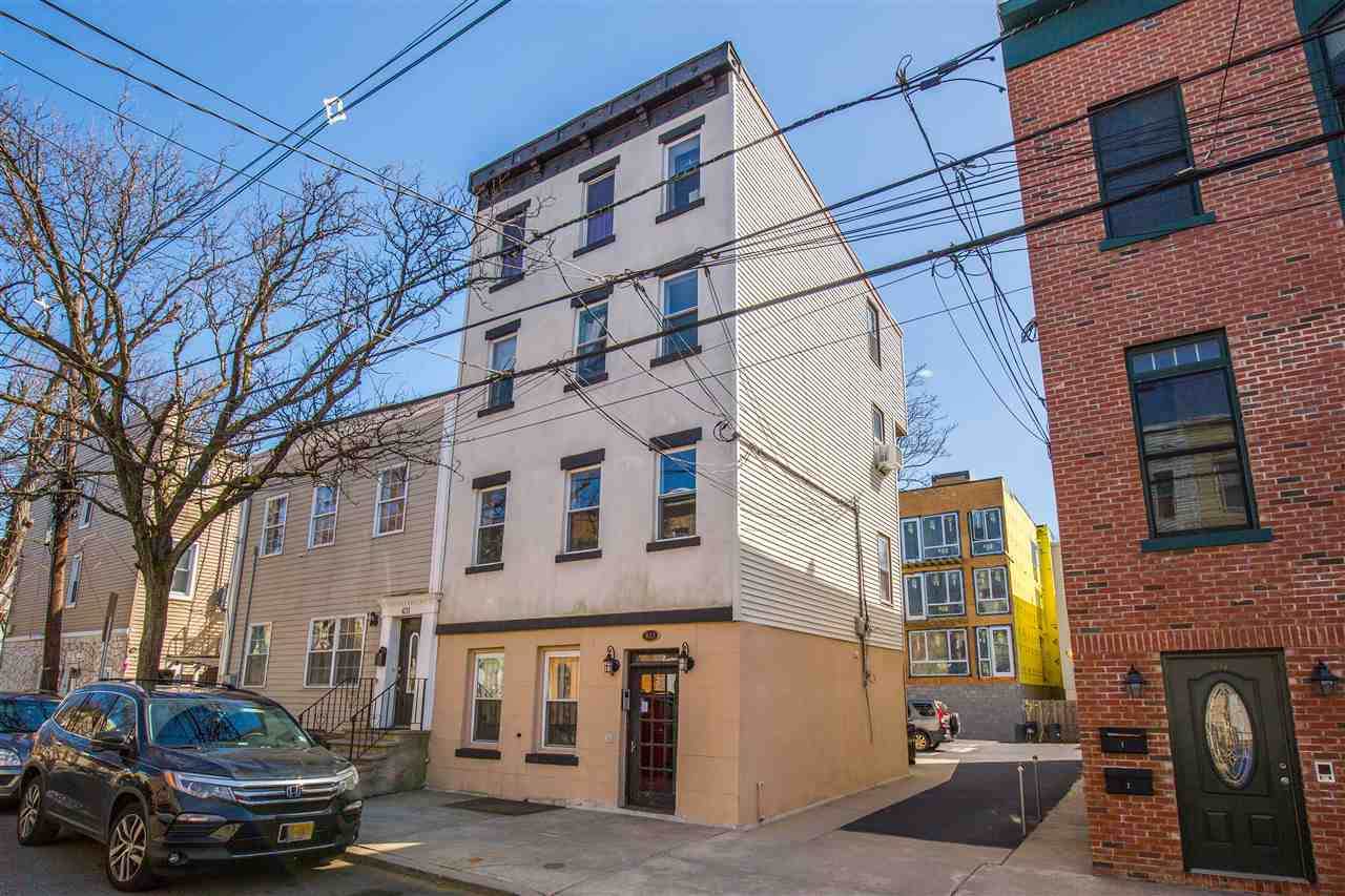 433 2ND ST - Photo 1