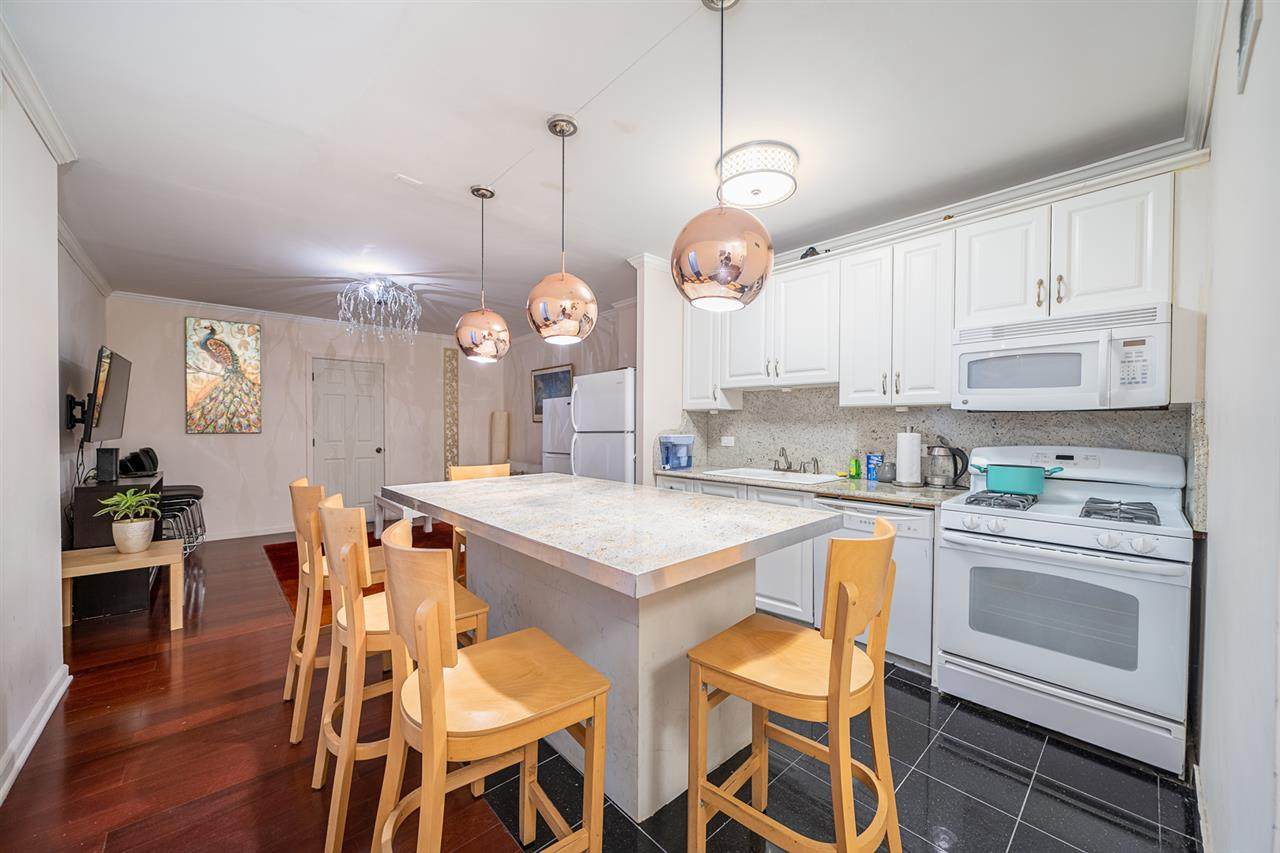 7004 Blvd East - Photo 1
