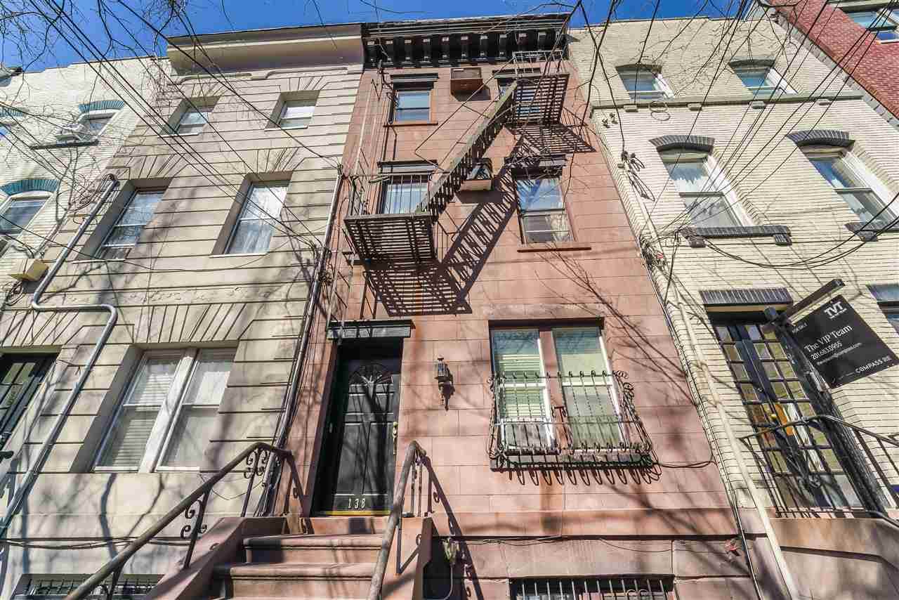 138 Garden St - Photo 1