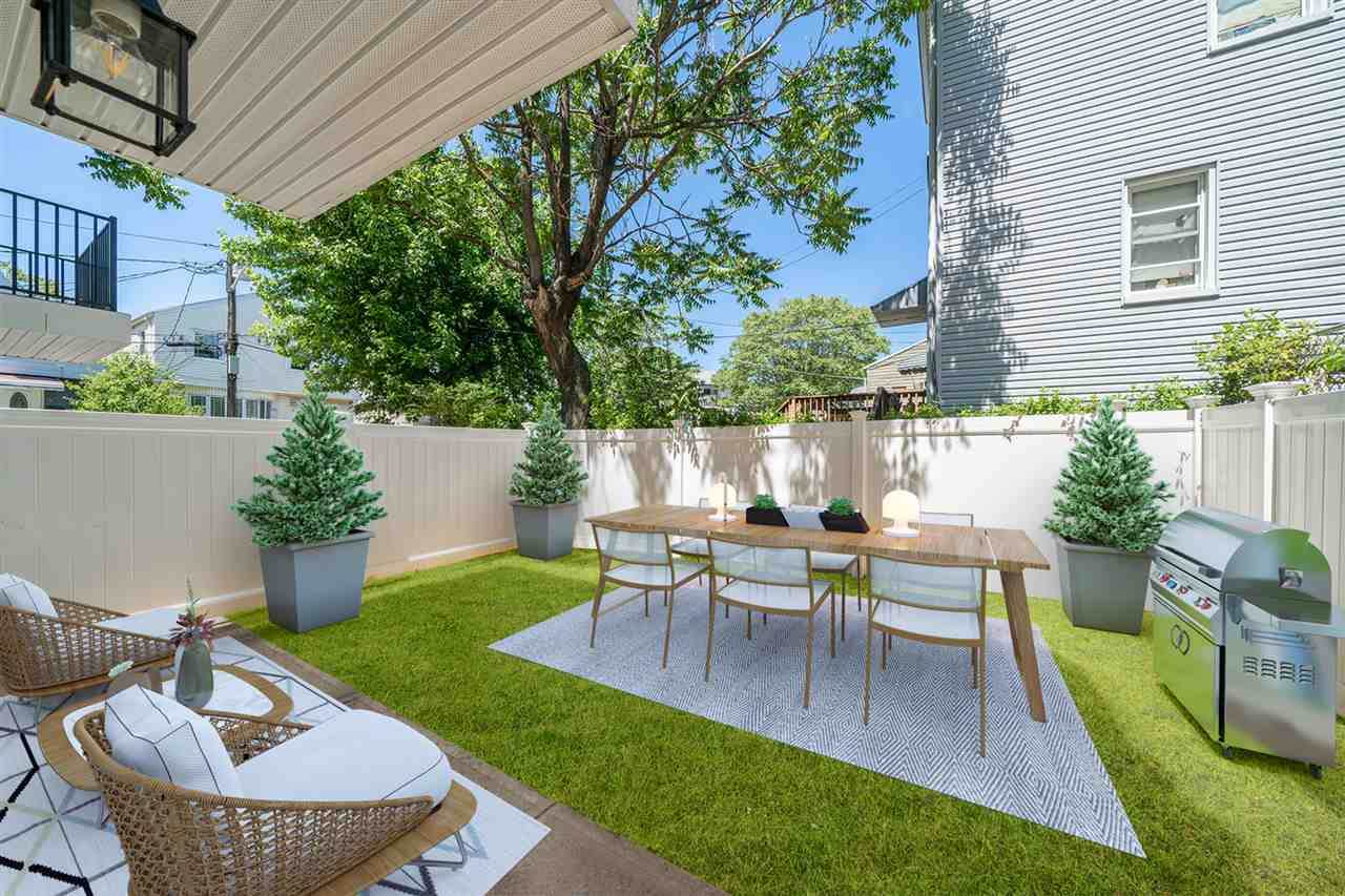 199 Garfield Ave - Photo 1
