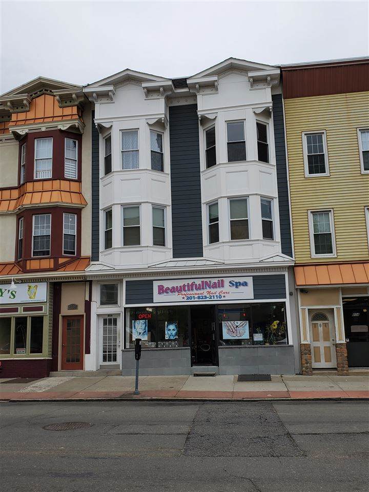 806 Broadway - Photo 1