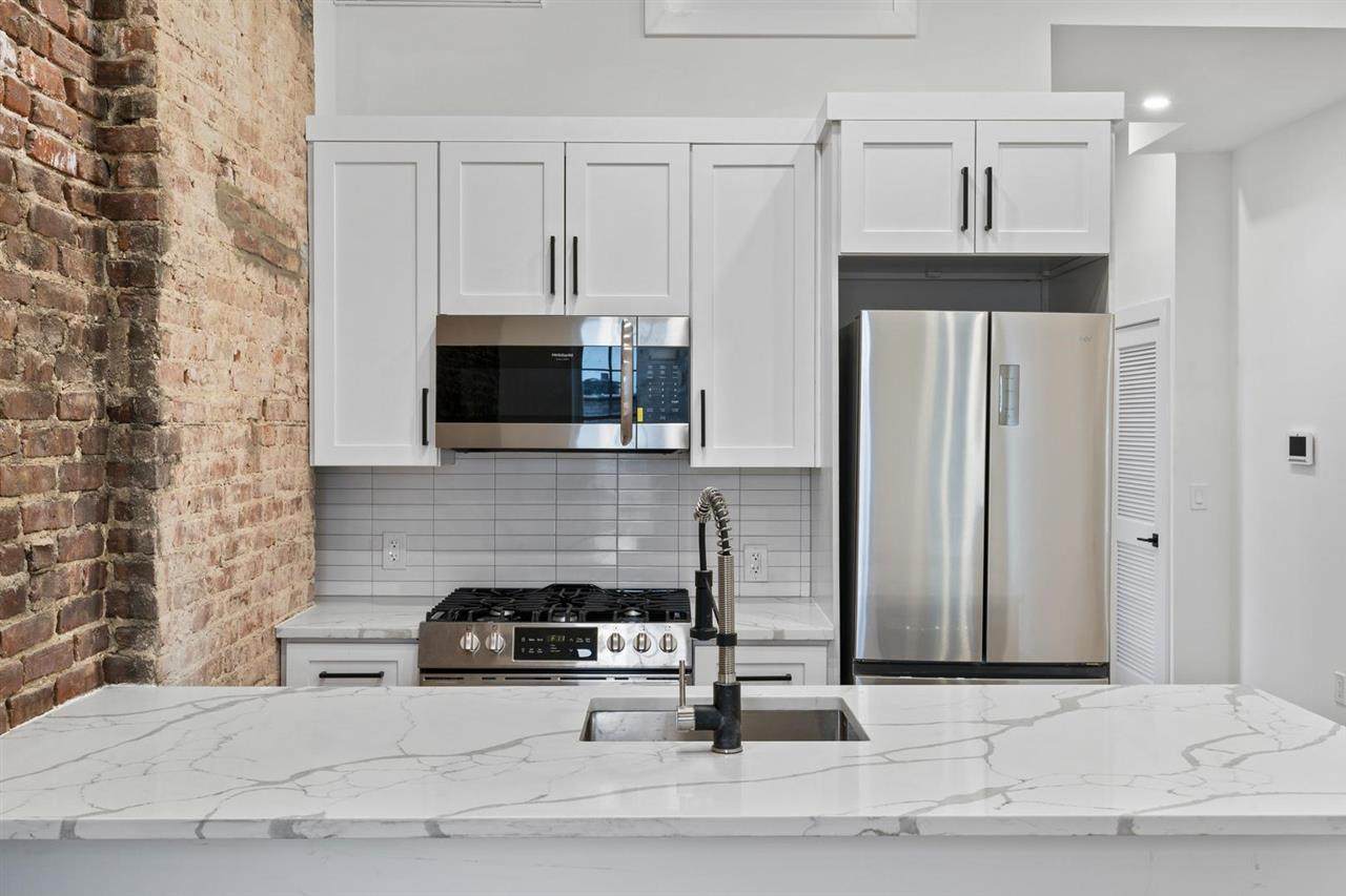 27 Corbin Ave - Photo 1