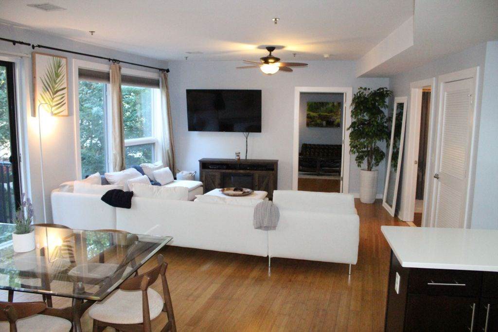 517 Jackson St - Photo 1