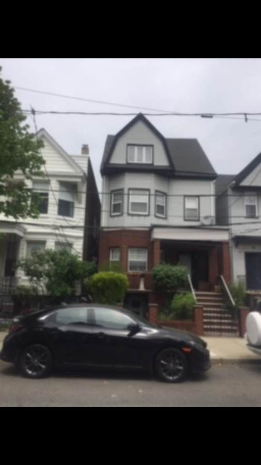 8 Cooper Pl - Photo 1