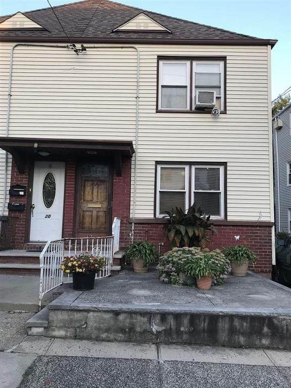 18 Kelly Parkway - Photo 1