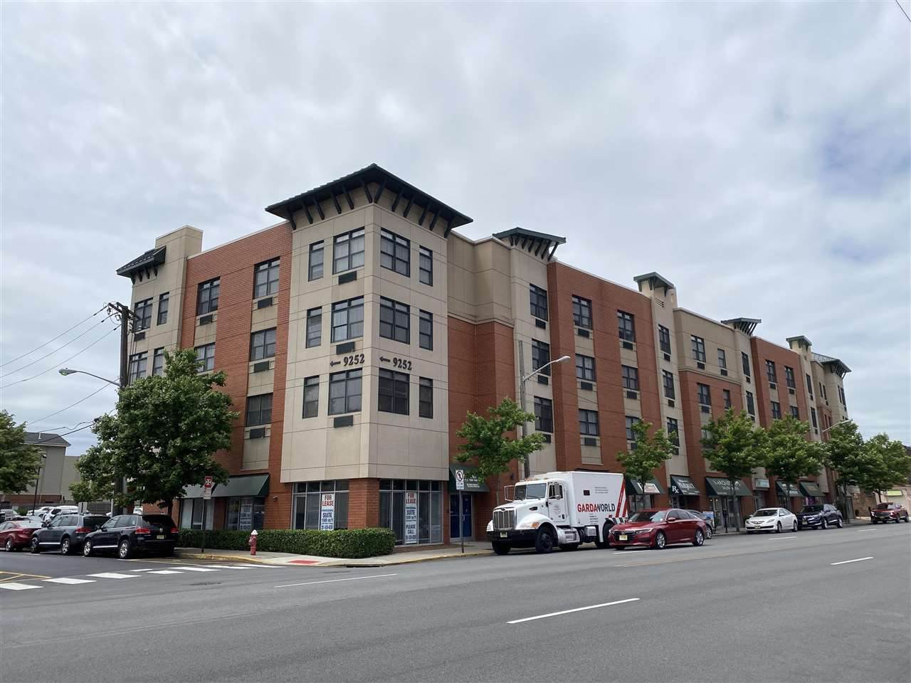 9252 Kennedy Blvd - Photo 1