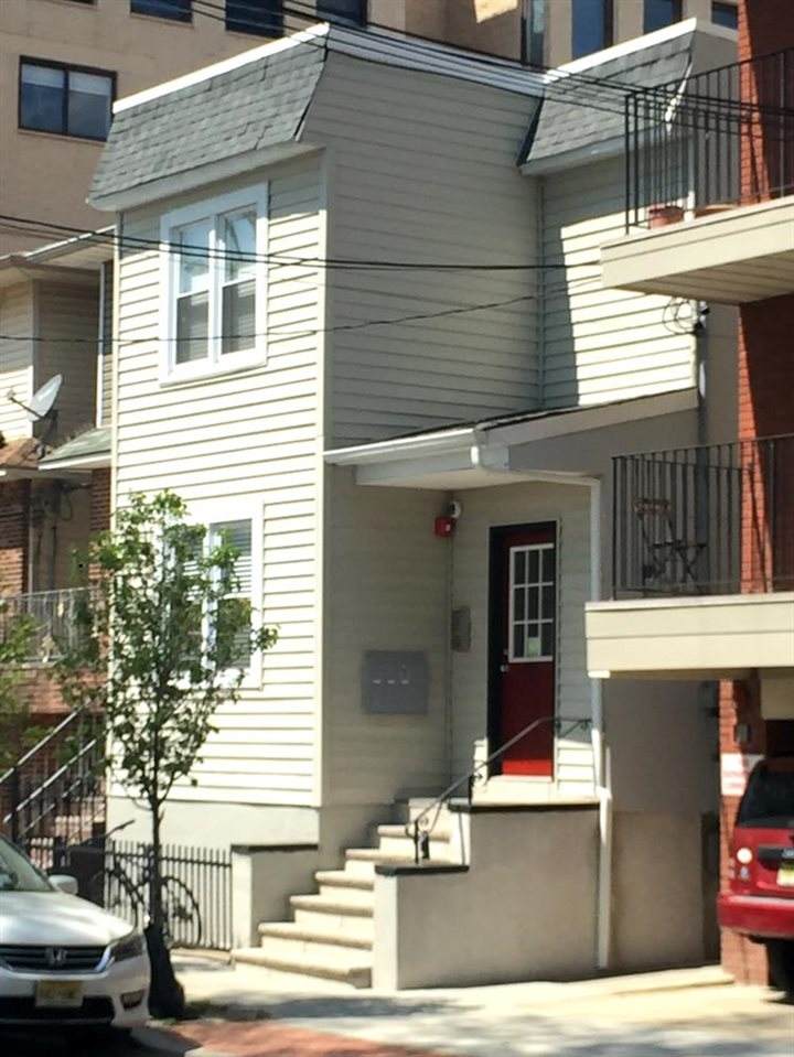 514 2ND ST - Photo 1