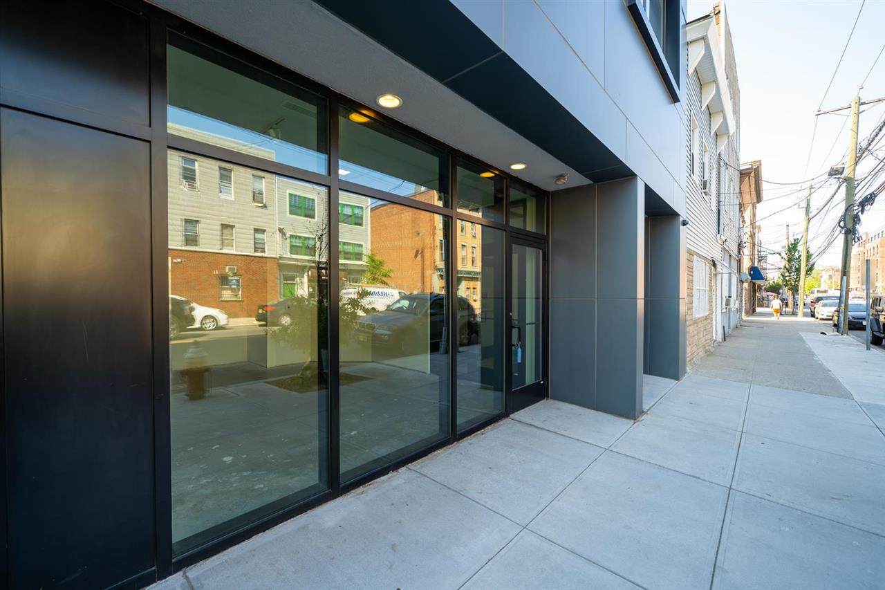 391 Palisade Ave - Photo 1