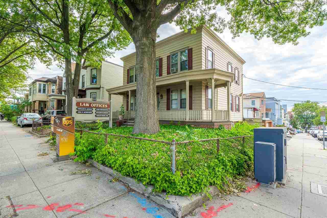 3279 Kennedy Blvd - Photo 1