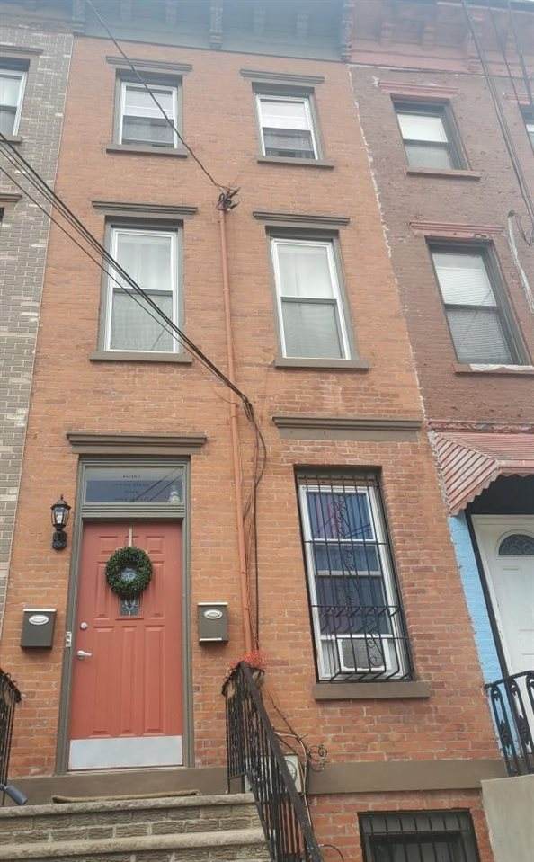 39 Belmont Ave - Photo 1