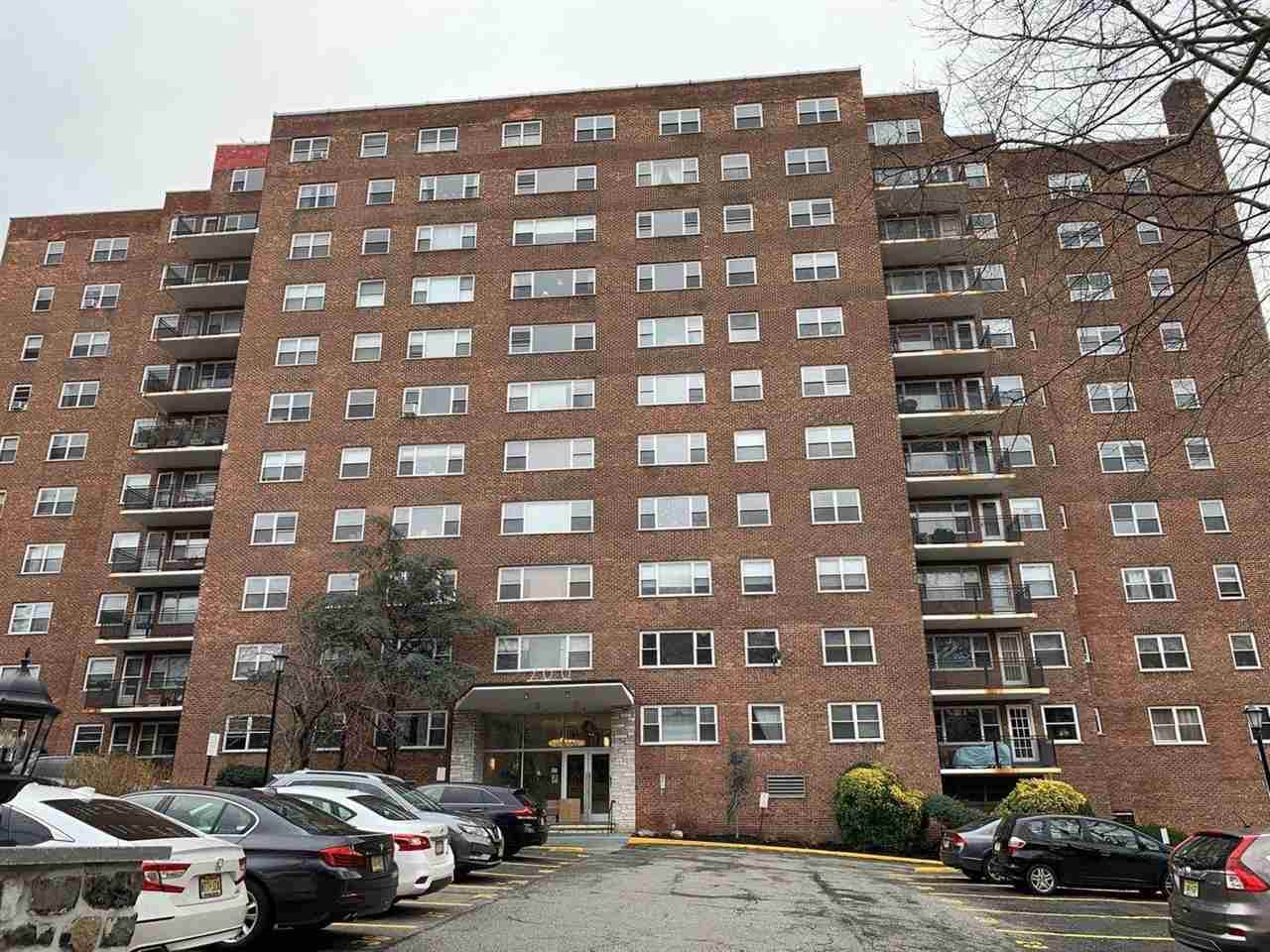 700 Blvd East - Photo 1