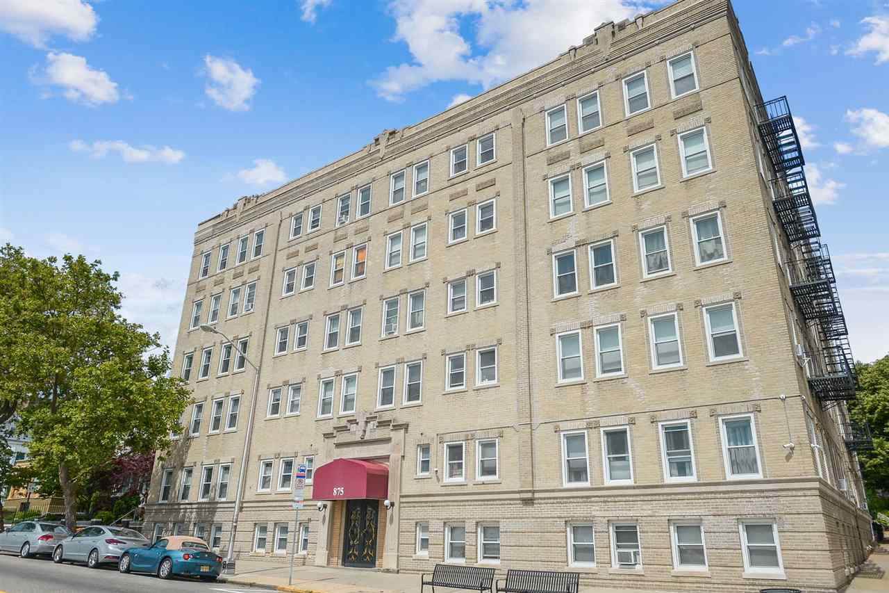 875 Blvd East - Photo 1