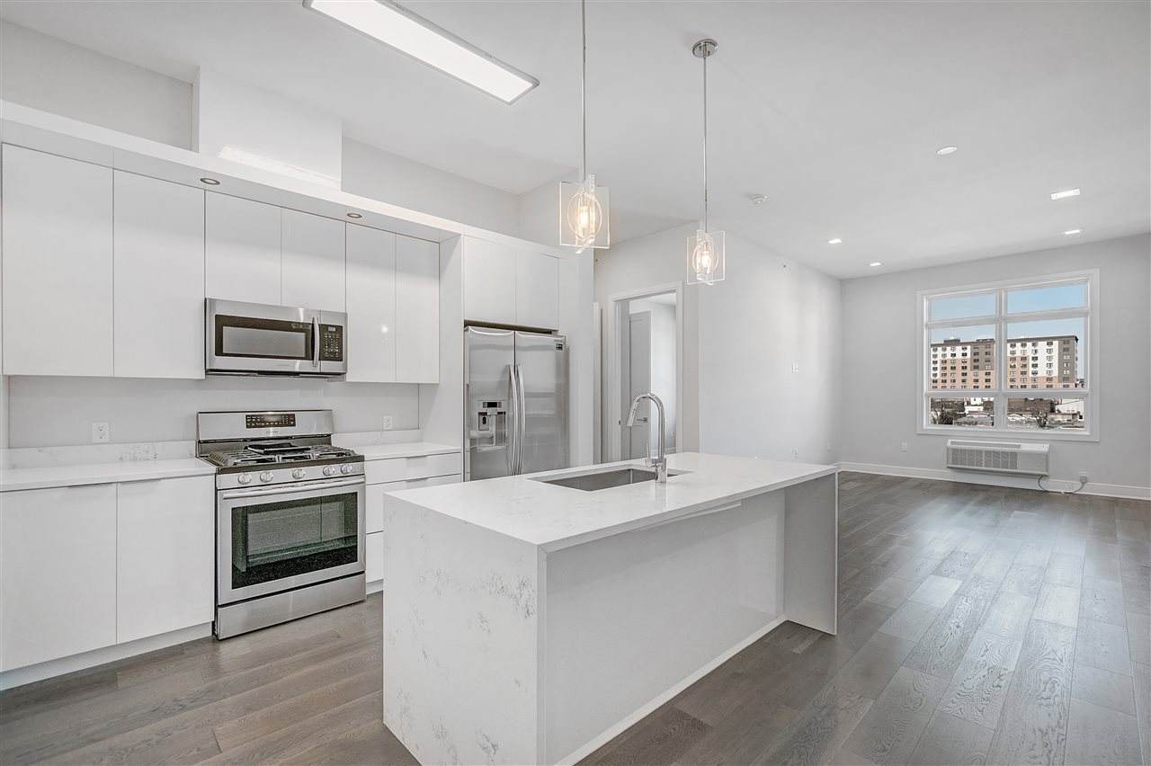 119 Peter St - Photo 1