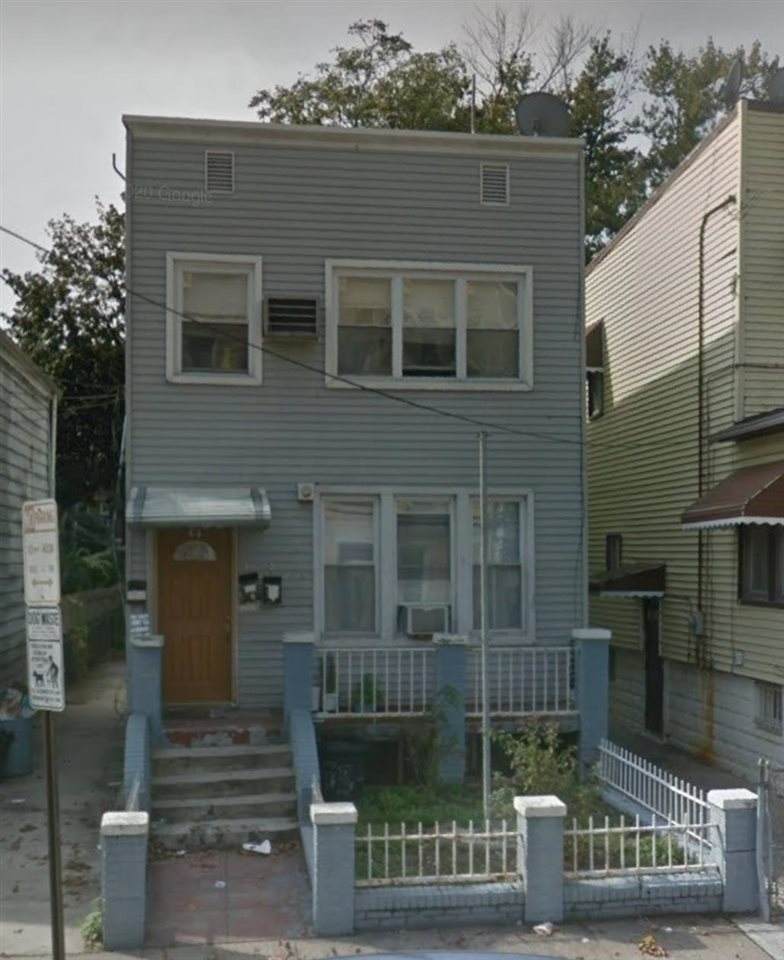 63 Zabriskie St - Photo 1