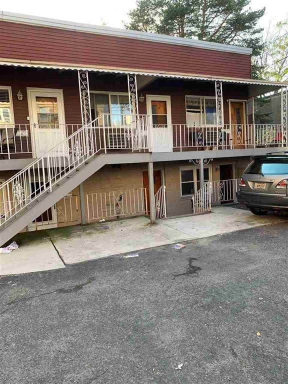 585 60TH ST - Photo 1