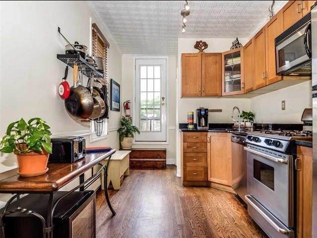 314 4TH ST - Photo 1