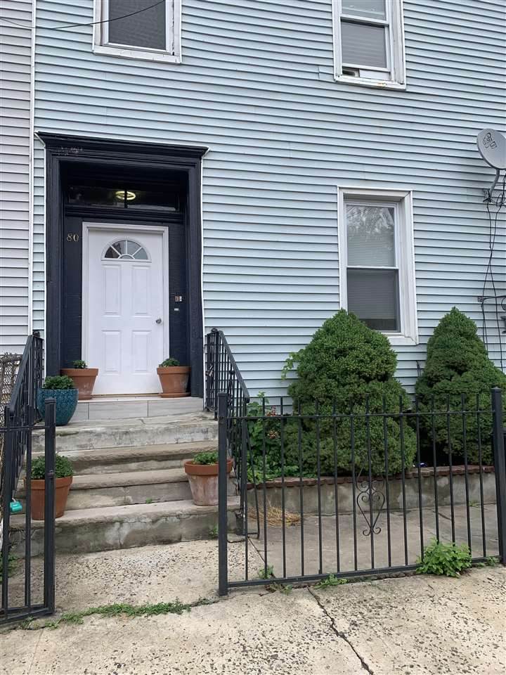 80 Maple St - Photo 1