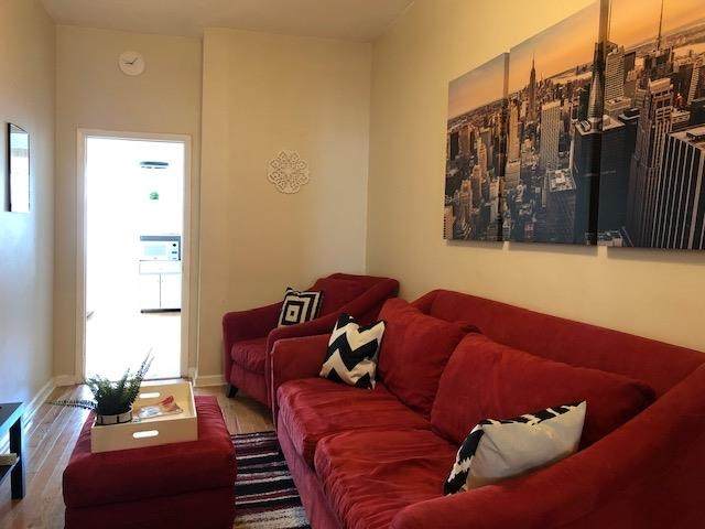 411 Adams St - Photo 1