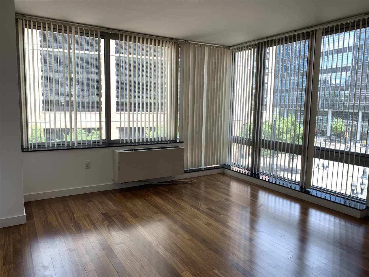 25 Hudson St - Photo 1