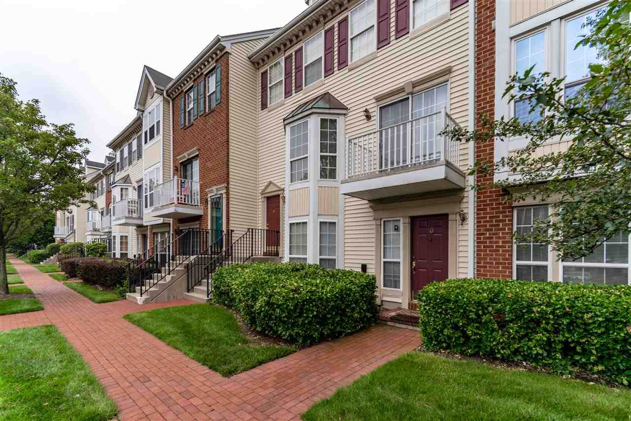 50 Cottonwood St - Photo 1
