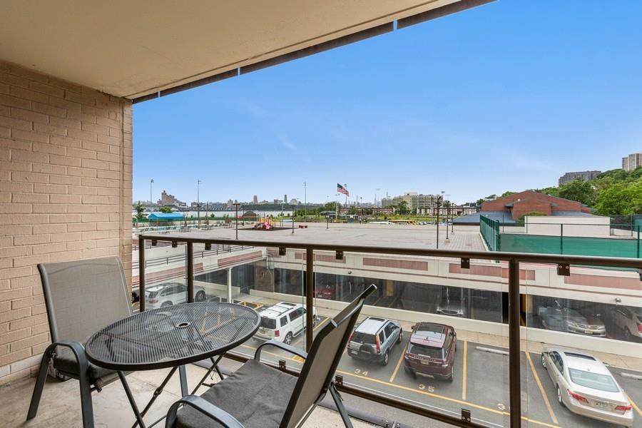 1203 River Rd - Photo 1