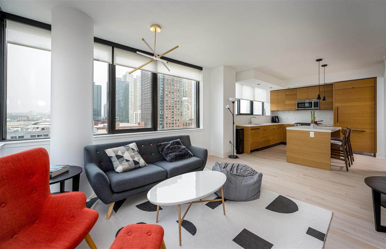 10 Provost St - Photo 1