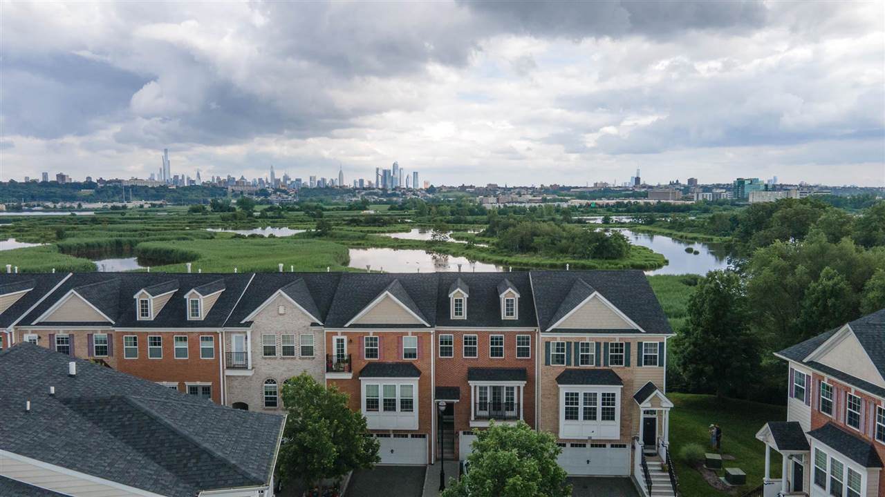 32 Creekside Ct - Photo 1