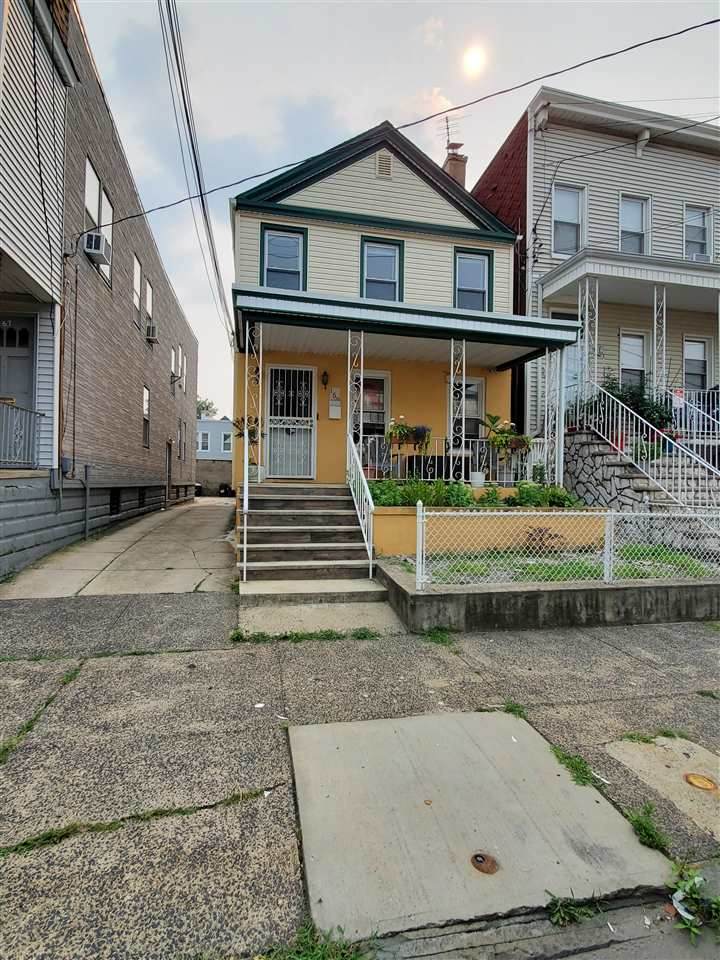 169 Bartholdi Ave - Photo 1