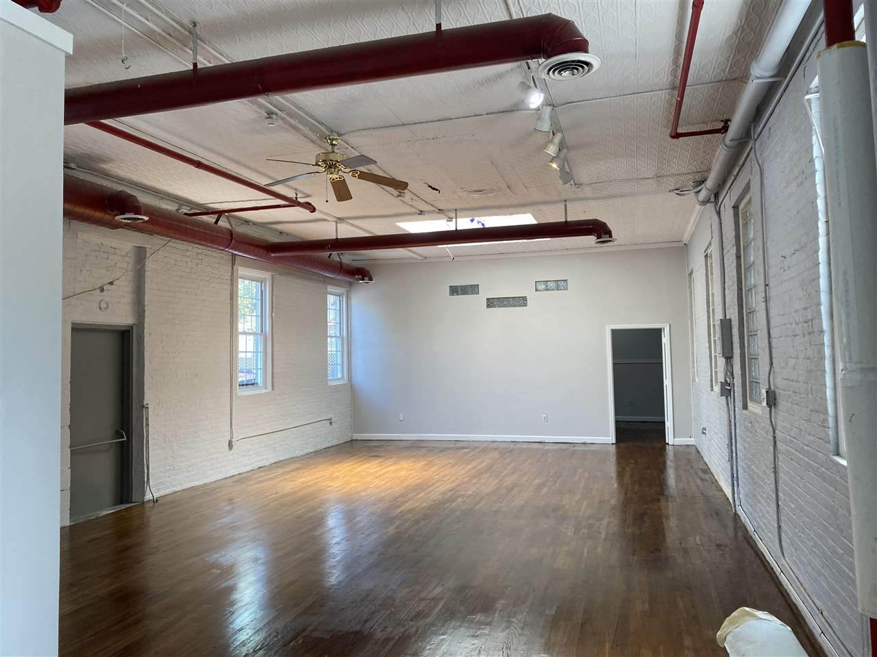 7004 Jackson St - Photo 1